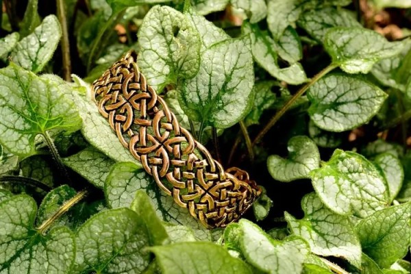 Keltischer Armreif - durchbrochen, Bronze