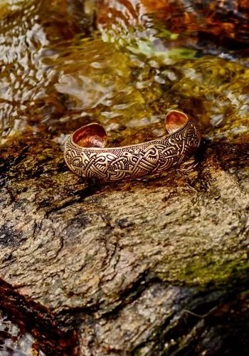 Iro-keltischer Armreif, Bronze