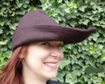 Robin-Hood-Hut aus Wolle